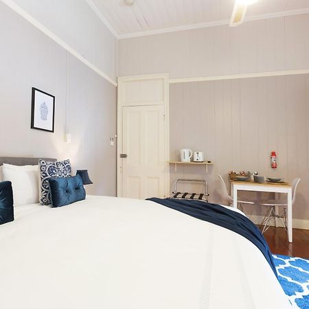 99 Kirkland Bed&Breakfast Brisbane Zimmer foto